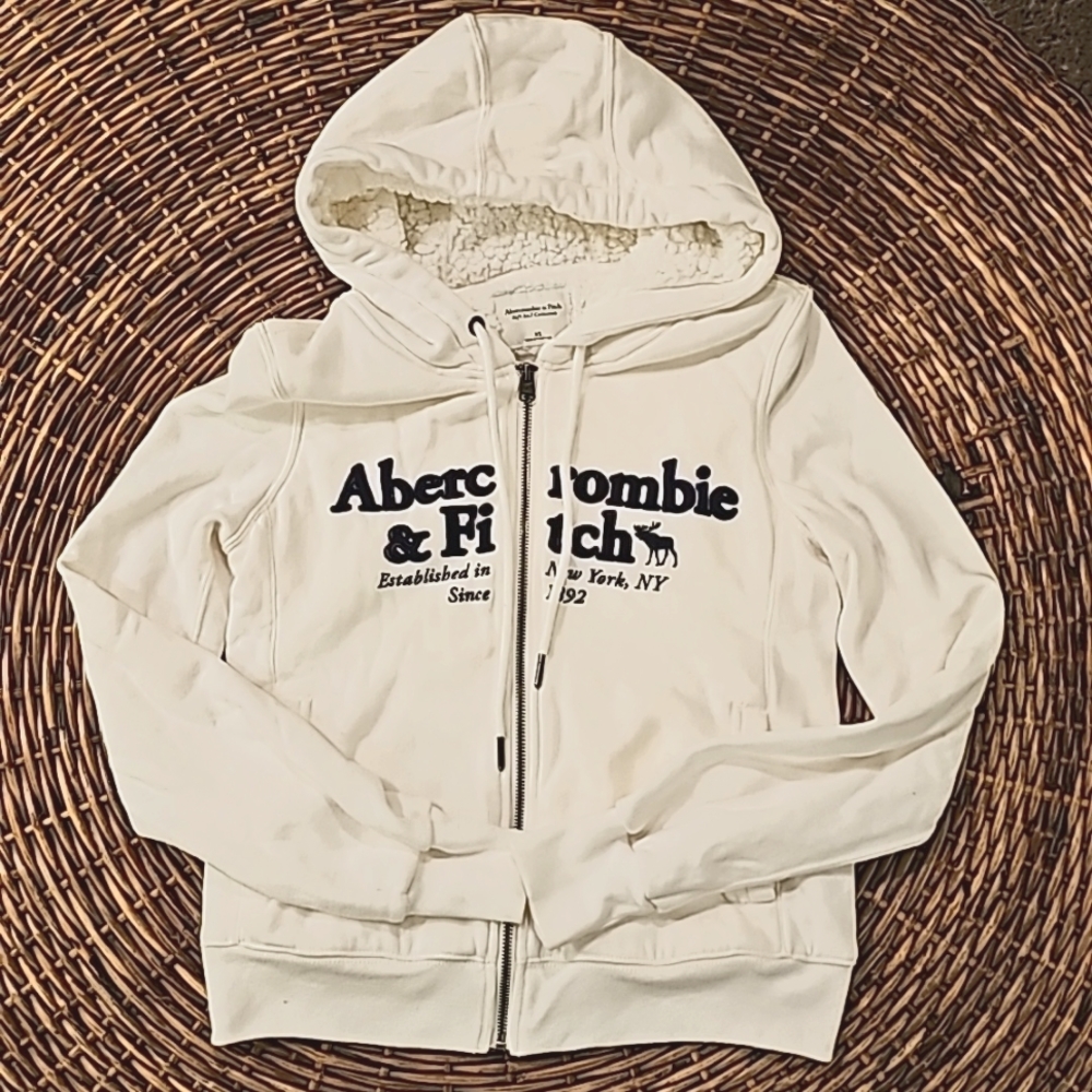NWOT Abercrombie & Fitch full zip hoody